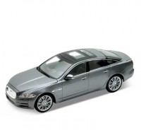 Auto 1:24 Welly JAGUAR XJ 2010 ierny