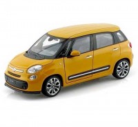 Auto 1:24 Welly 2013 Fiat 500L lt